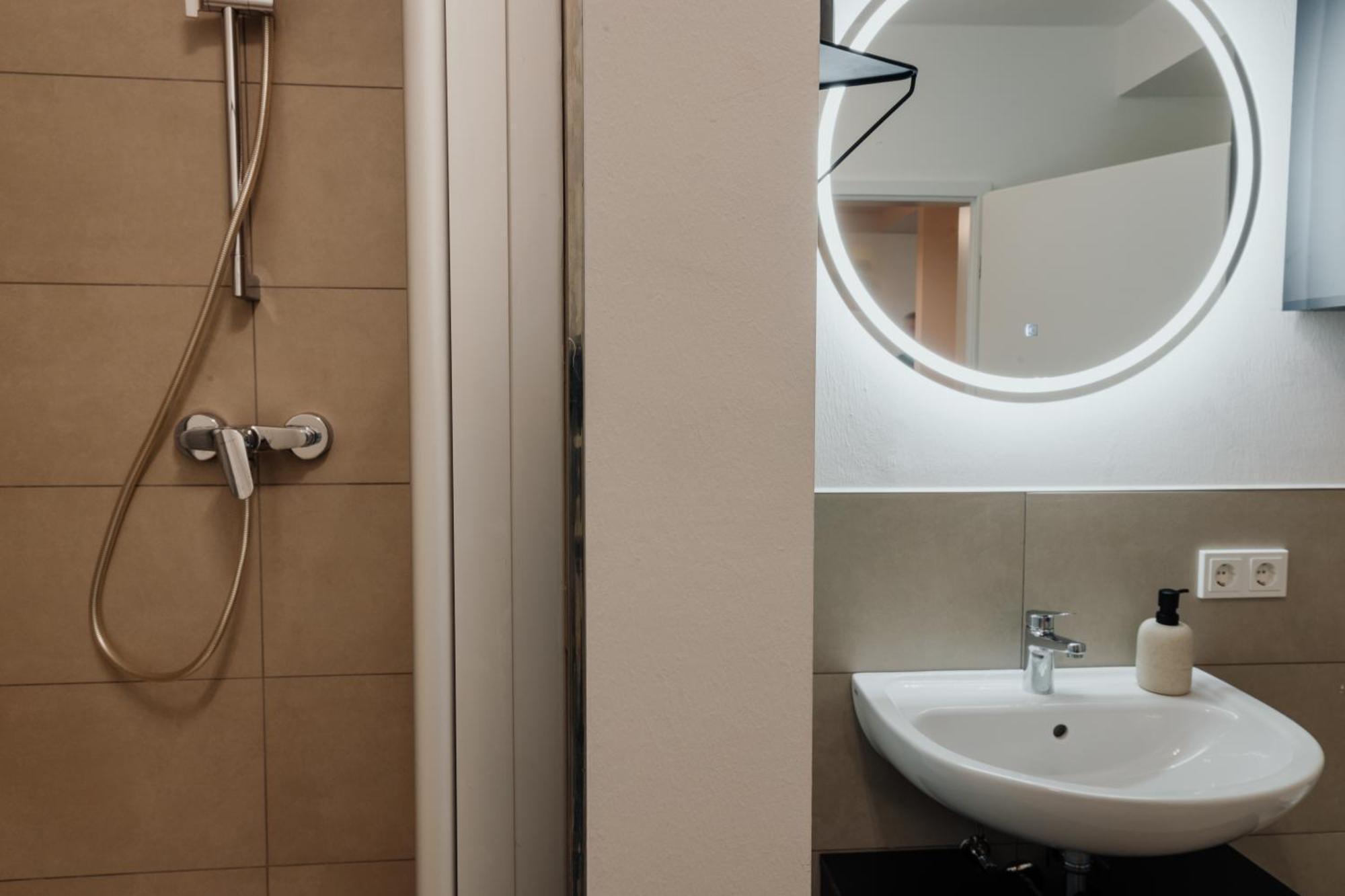 Cityheart Appartement - Stadt Mitte - Stilvoll パッサウ エクステリア 写真